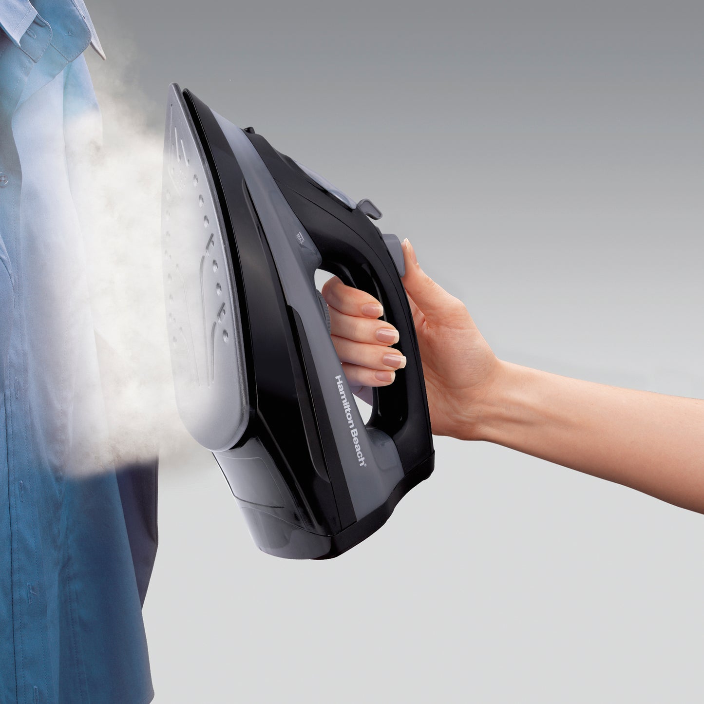 Plancha de Vapor Hamilton Beach 14105, suela antiadherente Extra-Glide™